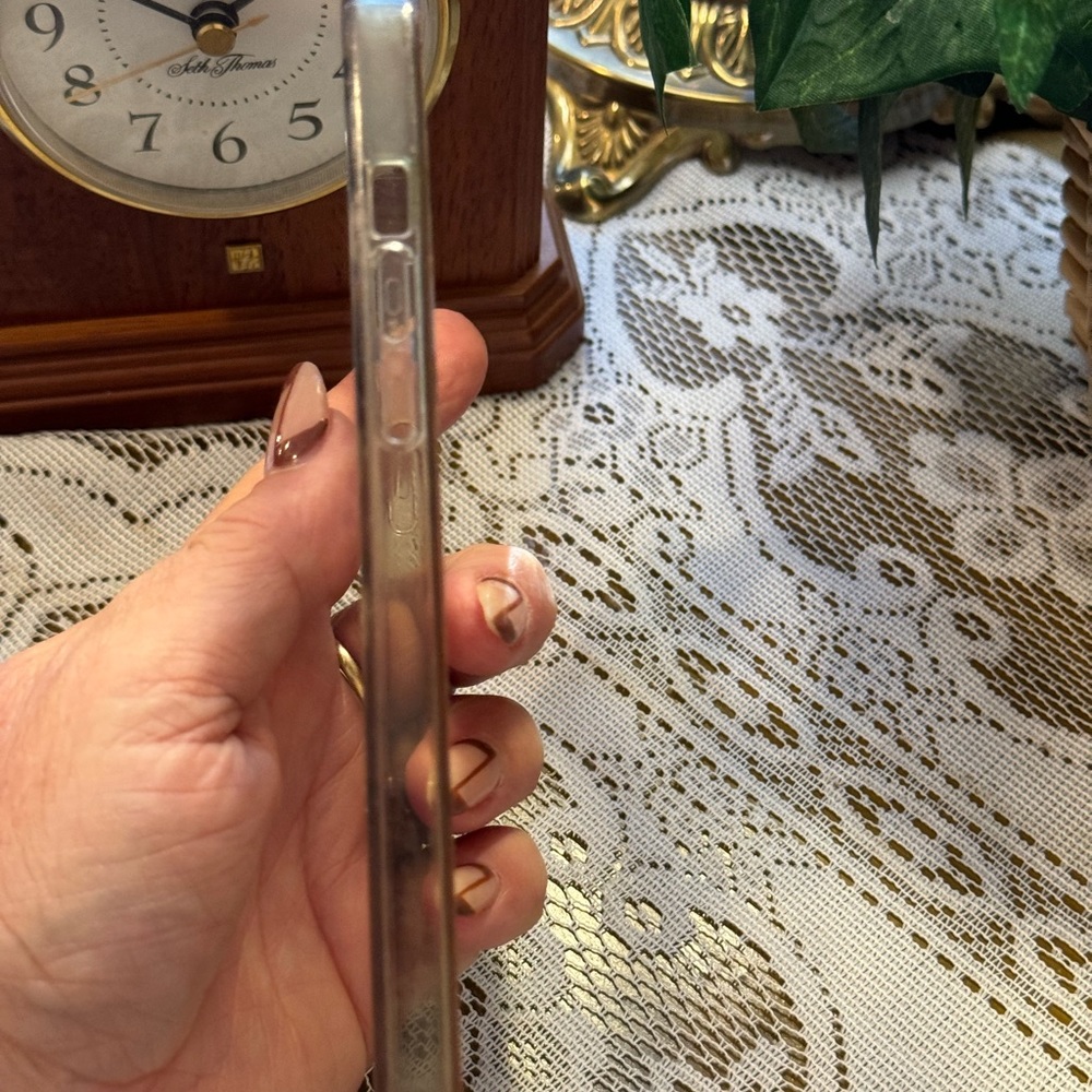 Kate Spade iPhone protecive case - Picture 4 of 7